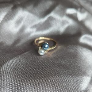 Na Hoku Gold Ring with Blue and White Pearls
